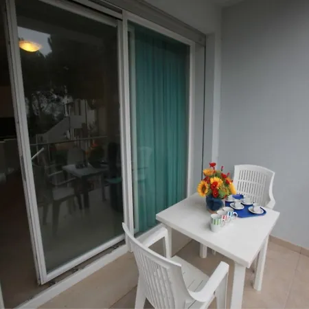 Apartment Modern Two-room Seaview - Beahost